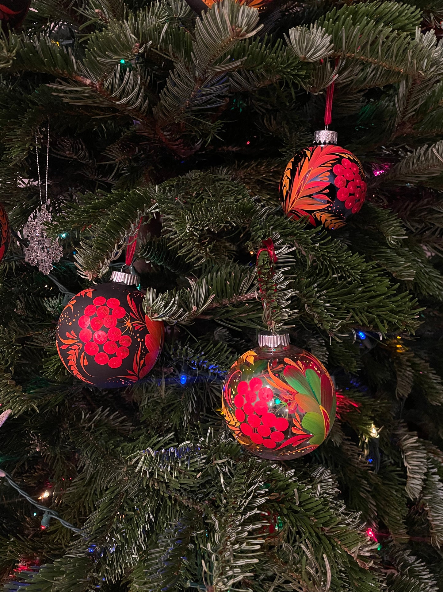 Ornament Kalyna on clear