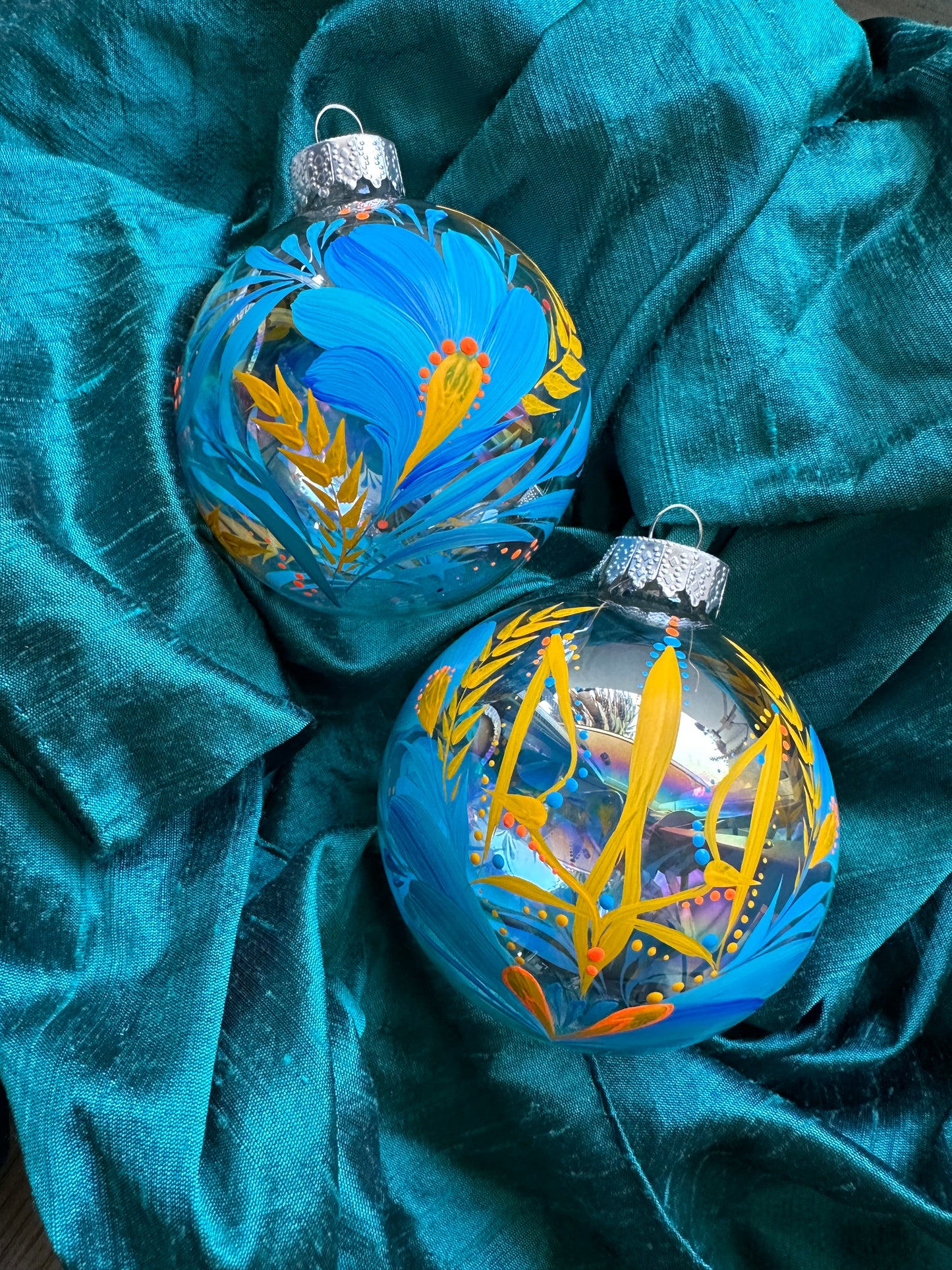 Ornament Blue and Yellow Trident