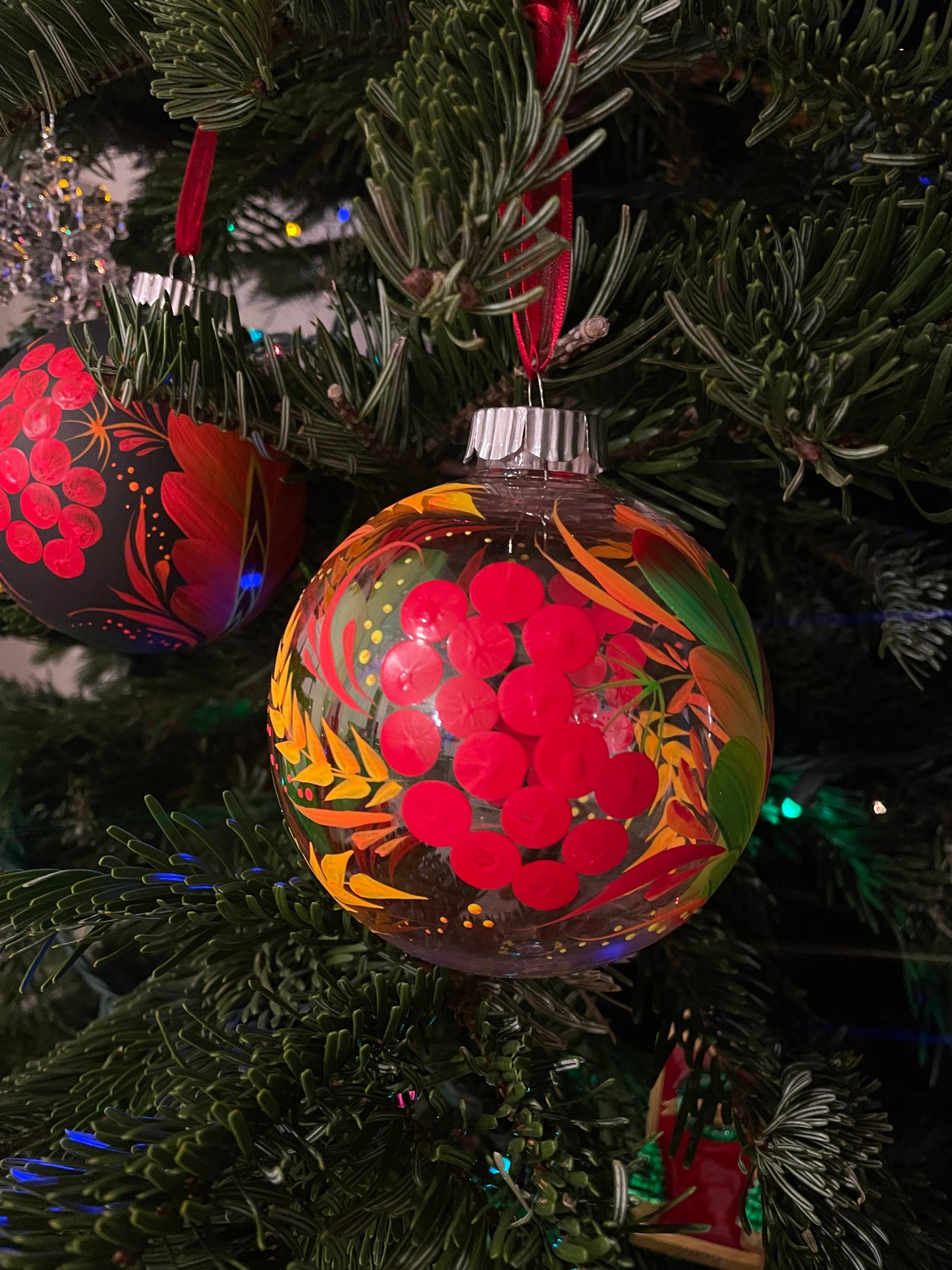 Ornament Kalyna on clear