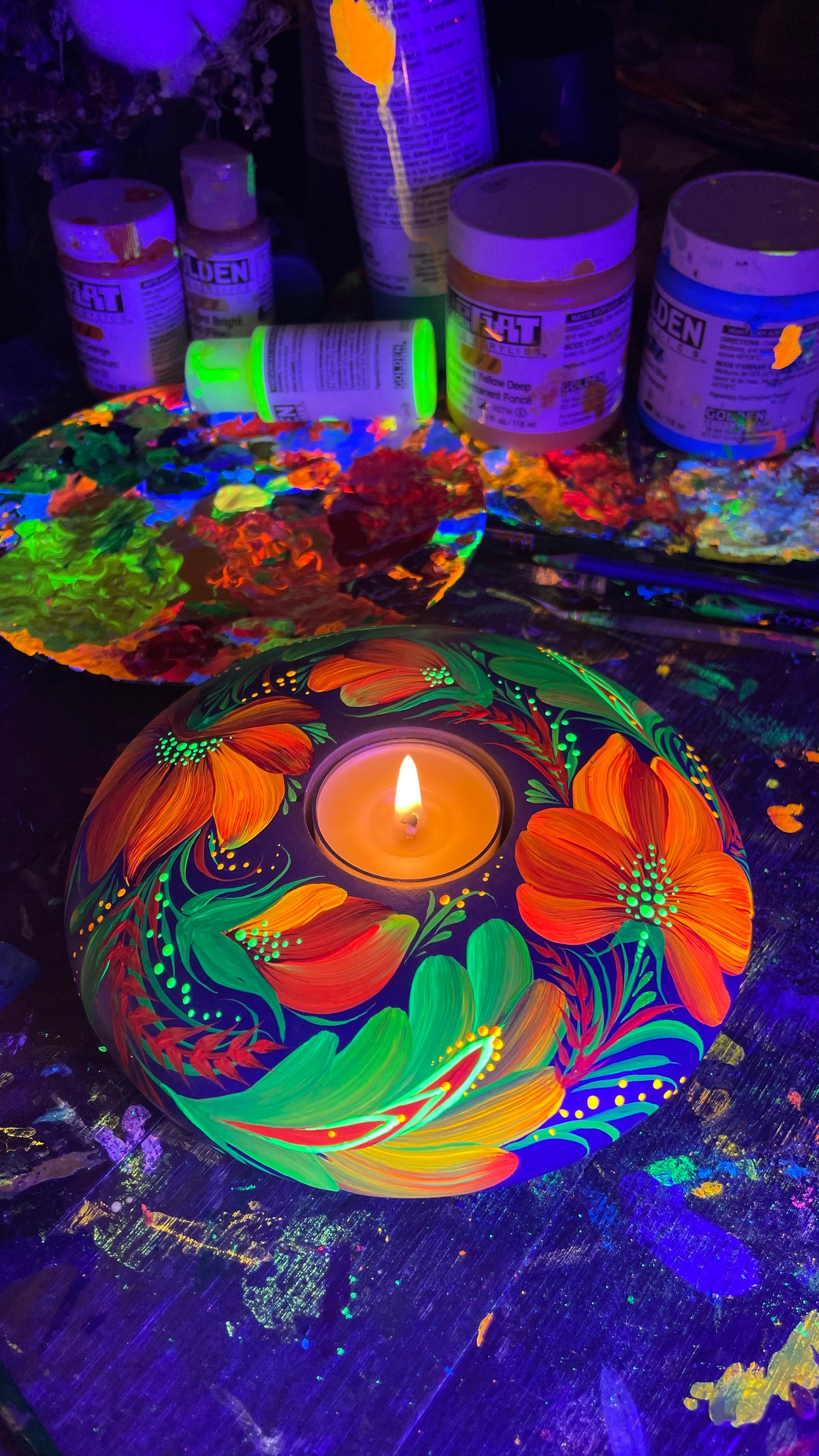 Hand painted candleholder Red and Green