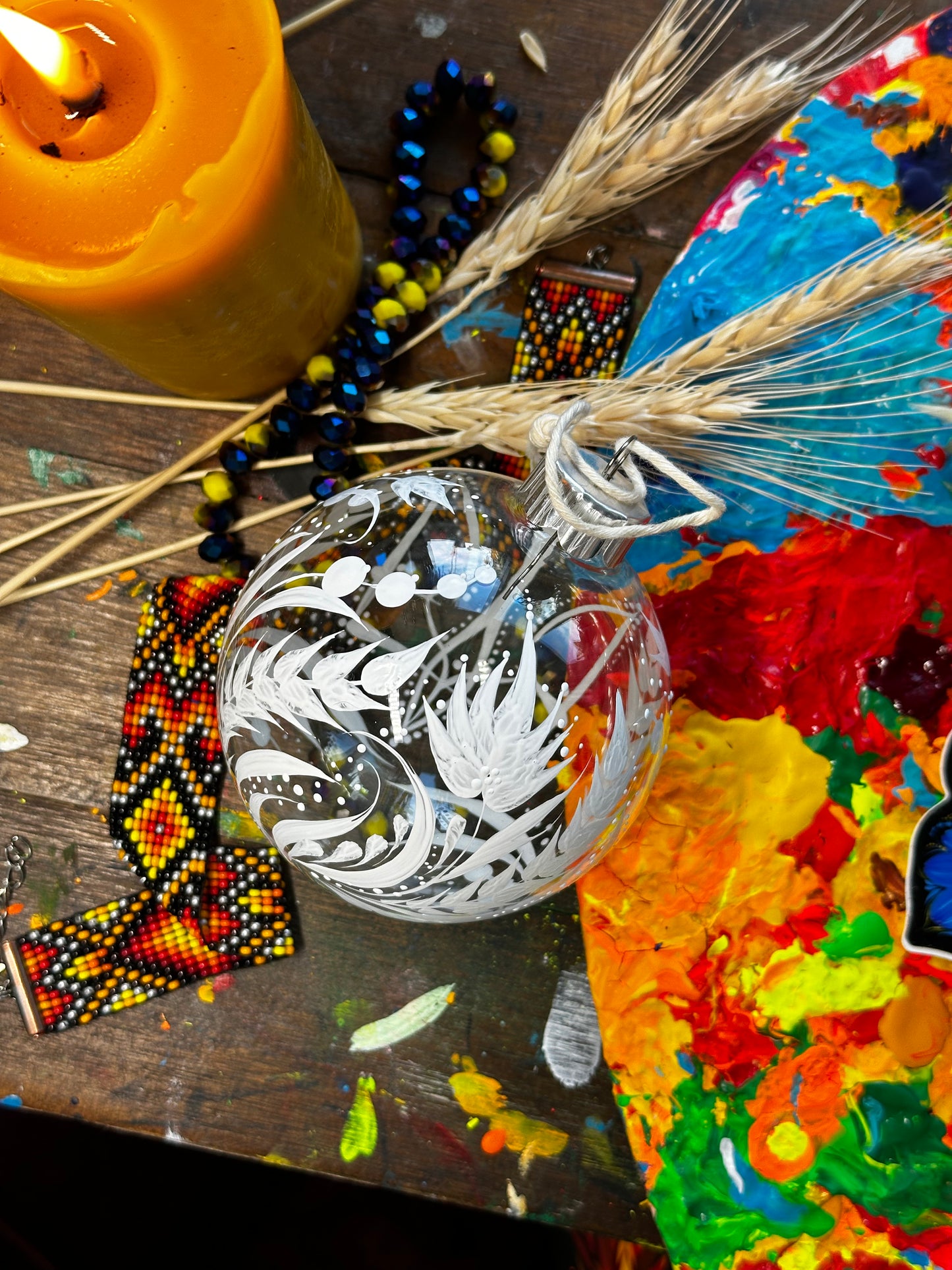 Ornament Trident White