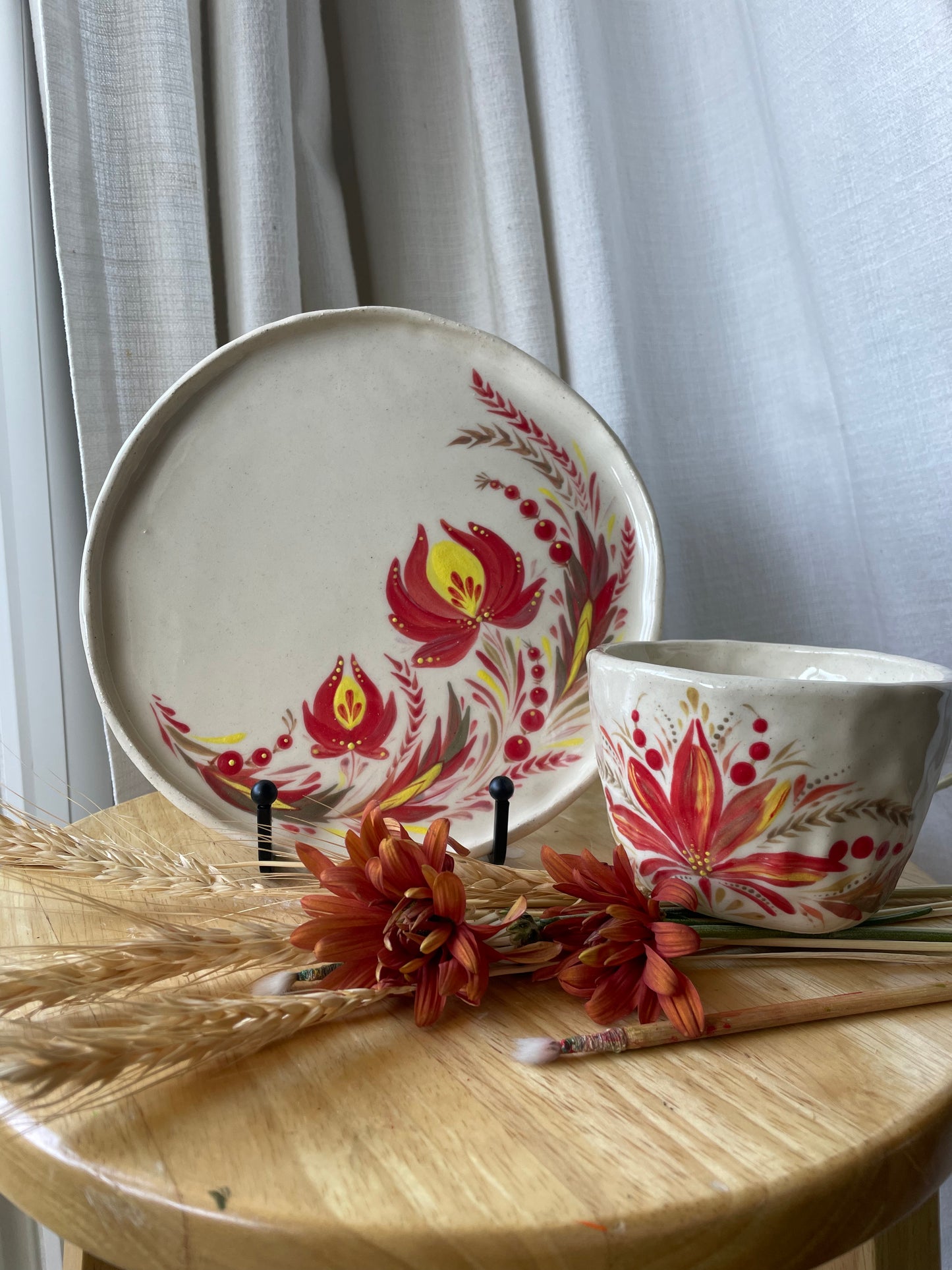 Hand painted ceramic plate Flowers